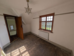 Photo 6- click for photo gallery